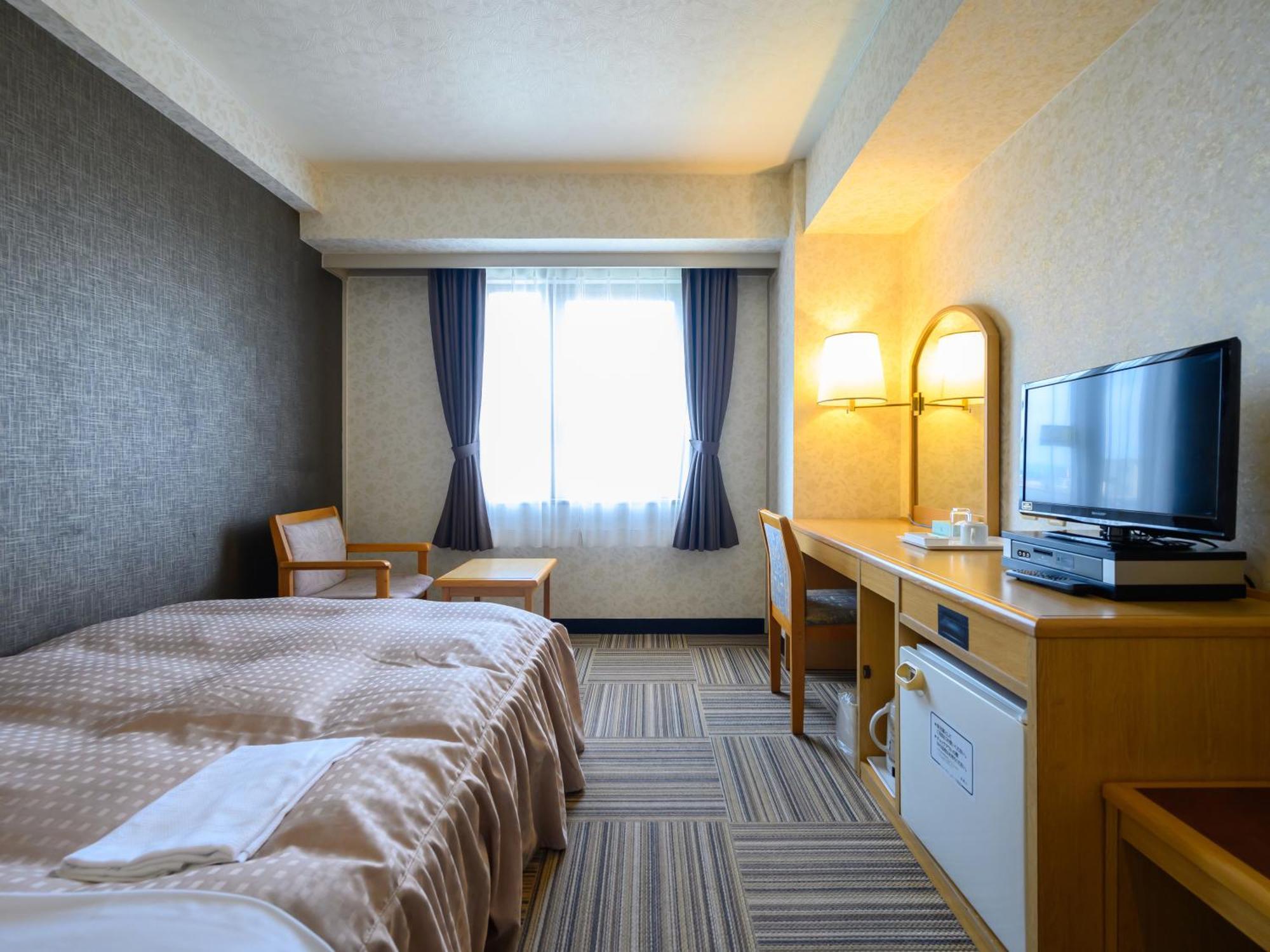 Hotel Green Park Судзука Номер фото